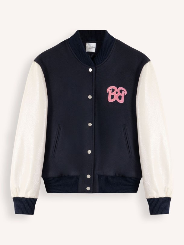 Ontdek de xBarbie wolmix bomberjack van Roseanna in de kleur donkerblauw bij Orangebag. Op werkdagen voor 21:45 besteld, morgen in huis.