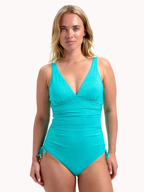 Ontdek de Sea Sparkle badpak met lurex van Cyell in de kleur turquoise bij Orangebag. Op werkdagen voor 21:45 besteld, morgen in huis.