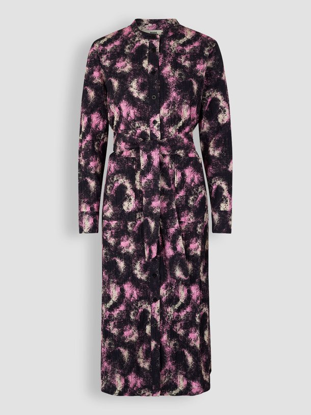 Ontdek de Zinni katoenmix doorknoopjurk met print van Mads Norgaard in de kleur roze bij Orangebag. Op werkdagen voor 21:45 besteld, morgen in huis.