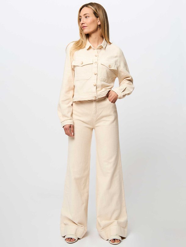 Ontdek de Daisyjones katoenmix wide leg broek van Louizon in de kleur crème bij Orangebag. Op werkdagen voor 21:45 besteld, morgen in huis.