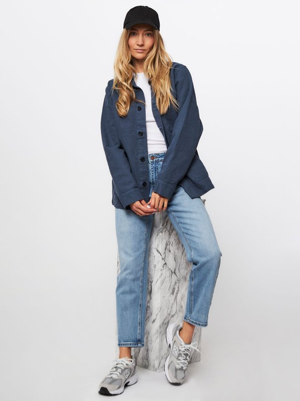 Ontdek de Organic cotton jack van Colorful Standard in de kleur petrol bij Orangebag. Op werkdagen voor 21:45 besteld, morgen in huis.