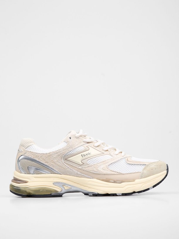 Ontdek de Evolution Monochrome suède sneakers van Etonic in de kleur ecru bij Orangebag. Op werkdagen voor 21:45 besteld, morgen in huis.