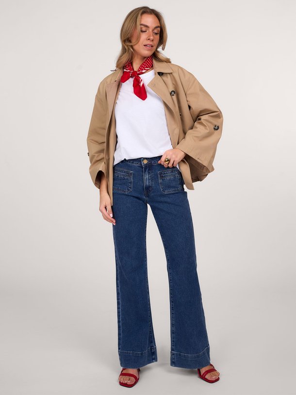 Ontdek de High waist flared fit stretch jeans van Sofie Schnoor in de kleur blauw bij Orangebag. Op werkdagen voor 21:45 besteld, morgen in huis.