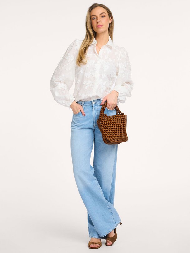 Ontdek de Lien organic cotton blouse van Aaiko in de kleur Wit bij Orangebag. Op werkdagen voor 21:45 besteld, morgen in huis.