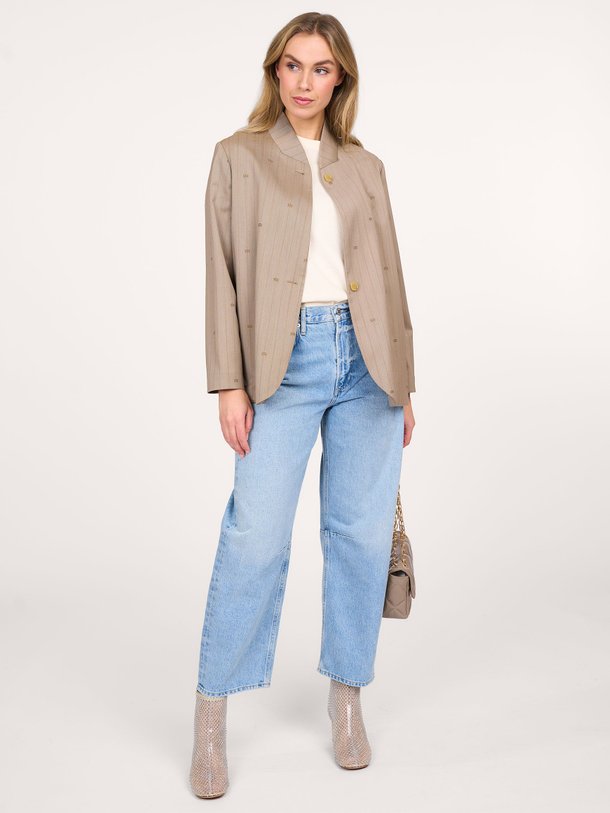 Ontdek de Kaia wolmix blazer van Roseanna in de kleur bruin bij Orangebag. Op werkdagen voor 21:45 besteld, morgen in huis.