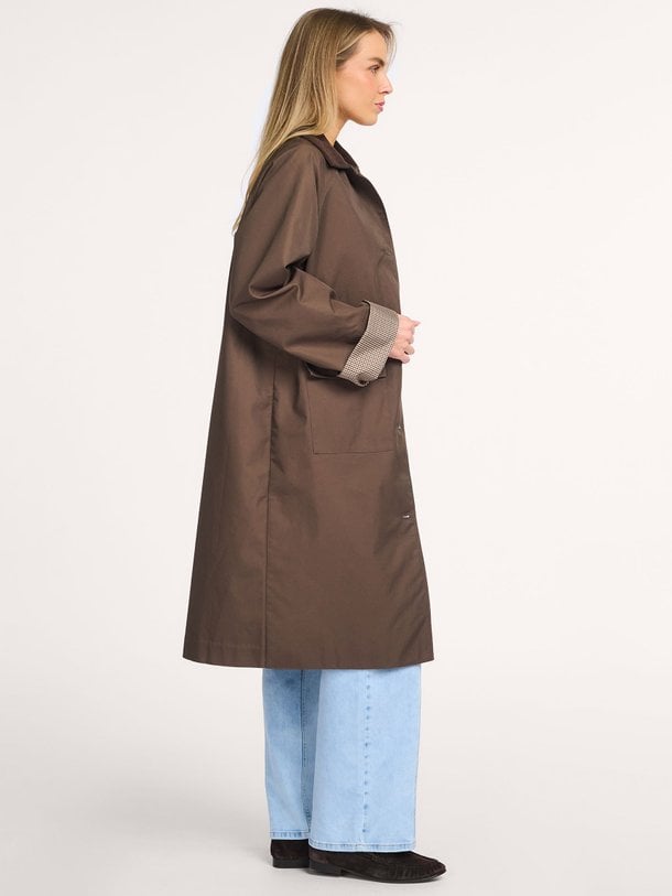 Ontdek de Ulla katoenmix trenchcoat van Modstrom in de kleur Bruin bij Orangebag. Op werkdagen voor 21:45 besteld, morgen in huis.