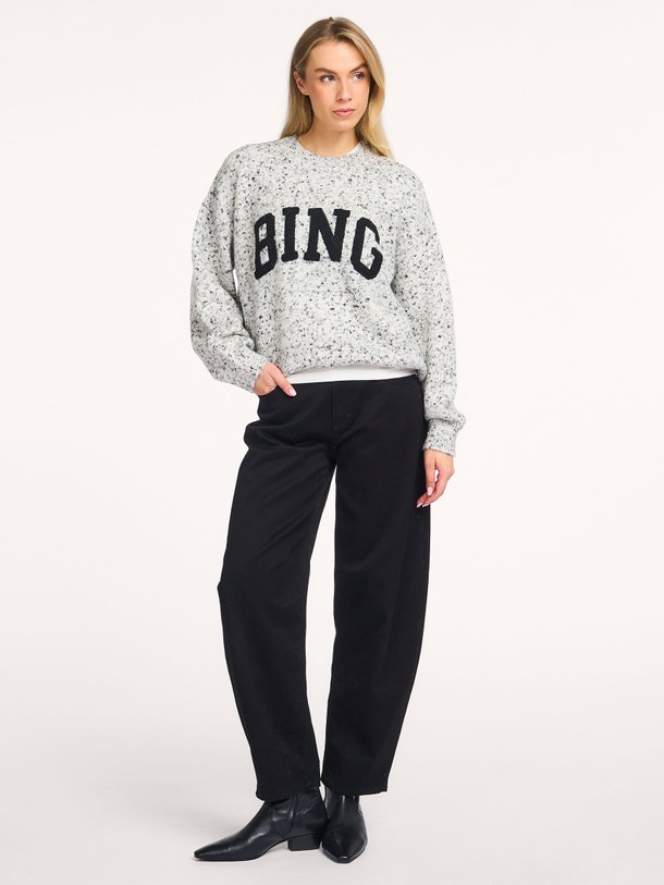 Ontdek de Sydney alpacamix gemêleerde trui met logo van Anine Bing in de kleur Wit bij Orangebag. Op werkdagen voor 21:45 besteld, morgen in huis.