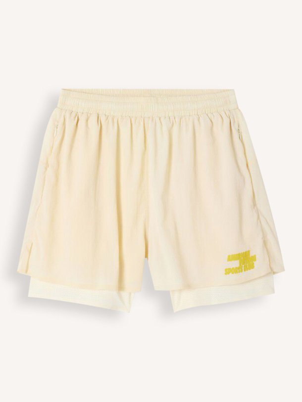 Ontdek de Dyffow geweven sport shorts van American Vintage in de kleur Lichtgeel bij Orangebag. Op werkdagen voor 21:45 besteld, morgen in huis.