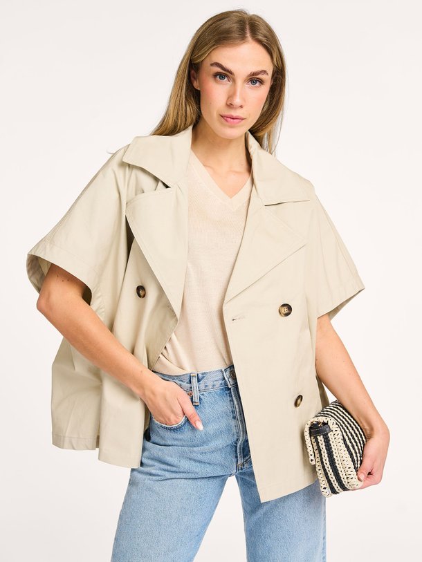 Ontdek de Elin katoenmix jack van Alter Ego in de kleur ecru bij Orangebag. Op werkdagen voor 21:45 besteld, morgen in huis.