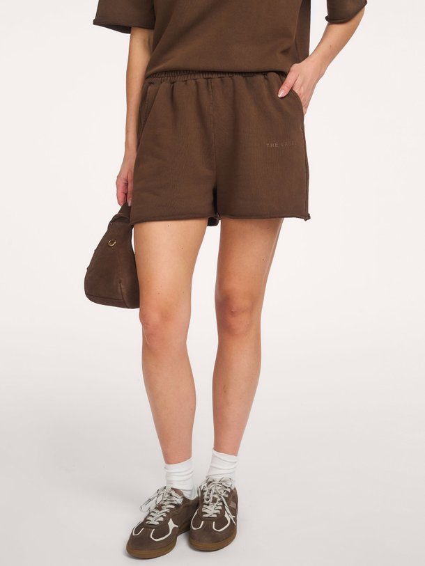 Ontdek de ladies knitted sporty summer shorts van Alix The Label bij Orangebag. Op werkdagen voor 21:45 besteld, morgen in huis.