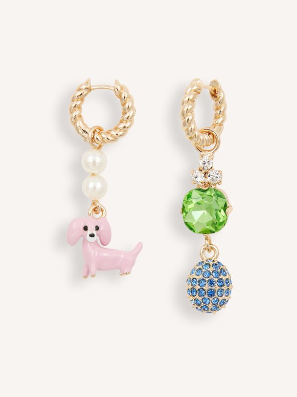 Ontdek de Jerod vergulde oorbellen met hanger van Essentiel Antwerp in de kleur Roze bij Orangebag. Op werkdagen voor 21:45 besteld, morgen in huis.