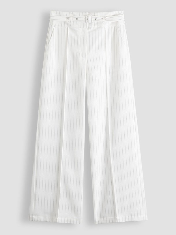 Ontdek de Pima viscosemix broek met krijtstreep van Co'Couture in de kleur wit bij Orangebag. Op werkdagen voor 21:45 besteld, morgen in huis.