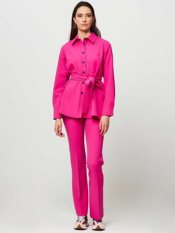 Ontdek de viscosemix flared fit broek van Trvl Drss in de kleur fuchsia bij Orangebag. Op werkdagen voor 21:45 besteld, morgen in huis.