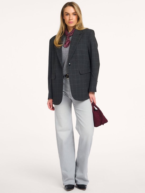 Ontdek de Gaby viscosemix geruite blazer van Neo Noir in de kleur Antraciet bij Orangebag. Op werkdagen voor 21:45 besteld, morgen in huis.