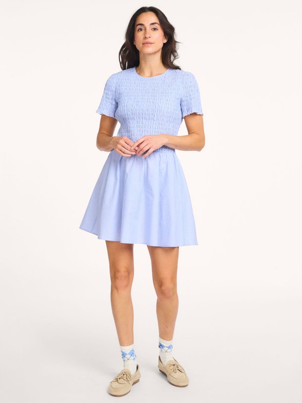 Ontdek de Assandra organic cotton gestreepte jurk van Baum und Pferdgarten in de kleur Blauw bij Orangebag. Op werkdagen voor 21:45 besteld, morgen in huis.