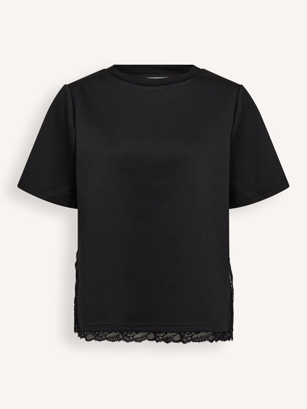 Ontdek de Evi viscosemix T-shirt met kant van Co'Couture in de kleur Zwart bij Orangebag. Op werkdagen voor 21:45 besteld, morgen in huis.