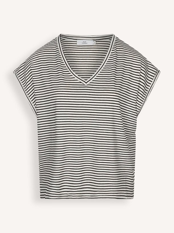 Ontdek de Cay viscosemix gestreept T-shirt van Ruby Tuesday in de kleur Zwart bij Orangebag. Op werkdagen voor 21:45 besteld, morgen in huis.