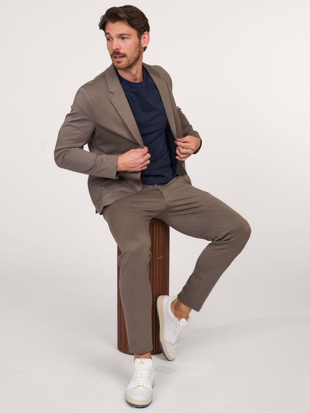 Ontdek de Marls viscosemix blazer van Drykorn in de kleur groen bij Orangebag. Op werkdagen voor 21:45 besteld, morgen in huis.