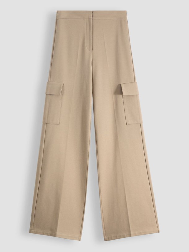 Ontdek de Inessa katoenmix cargo broek van Notes du Nord in de kleur zand bij Orangebag. Op werkdagen voor 21:45 besteld, morgen in huis.