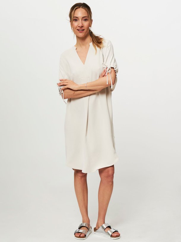 Ontdek de Geweven jurk van Yaya in de kleur ecru bij Orangebag. Op werkdagen voor 21:45 besteld, morgen in huis.