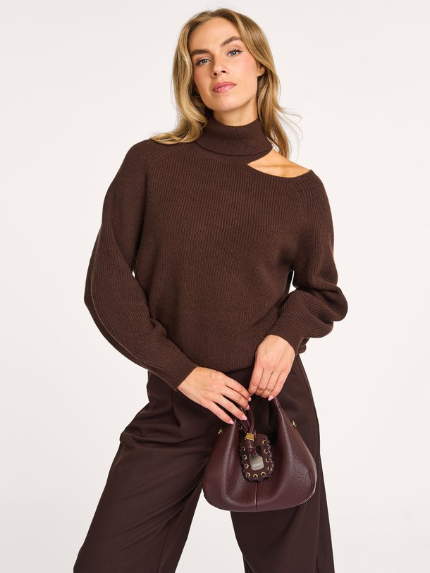 Ontdek de Marenna wolmix trui van Dante 6 in de kleur donkerbruin bij Orangebag. Op werkdagen voor 21:45 besteld, morgen in huis.