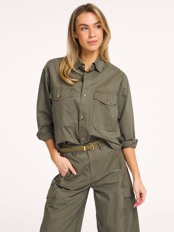 Ontdek de Evelyn katoenen overshirt van Co'Couture in de kleur Groen bij Orangebag. Op werkdagen voor 21:45 besteld, morgen in huis.