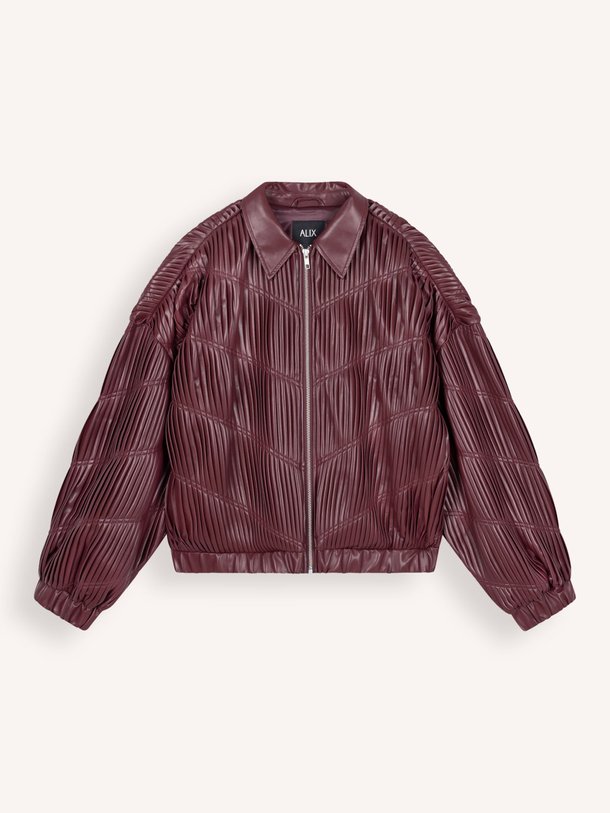 Ontdek de Leatherlook bomber jack van Alix The Label in de kleur Bordeauxrood bij Orangebag. Op werkdagen voor 21:45 besteld, morgen in huis.