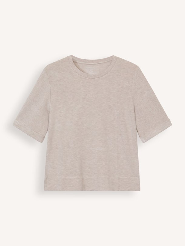 Ontdek de M003 Viscosemix gemêleerd T-shirt van Majestic Filatures in de kleur ecru bij Orangebag. Op werkdagen voor 21:45 besteld, morgen in huis.
