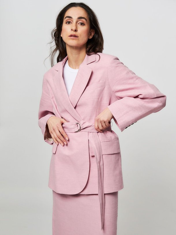 Ontdek de Marie linnen/katoenmix blazer van Graumann in de kleur roze bij Orangebag. Op werkdagen voor 21:45 besteld, morgen in huis.