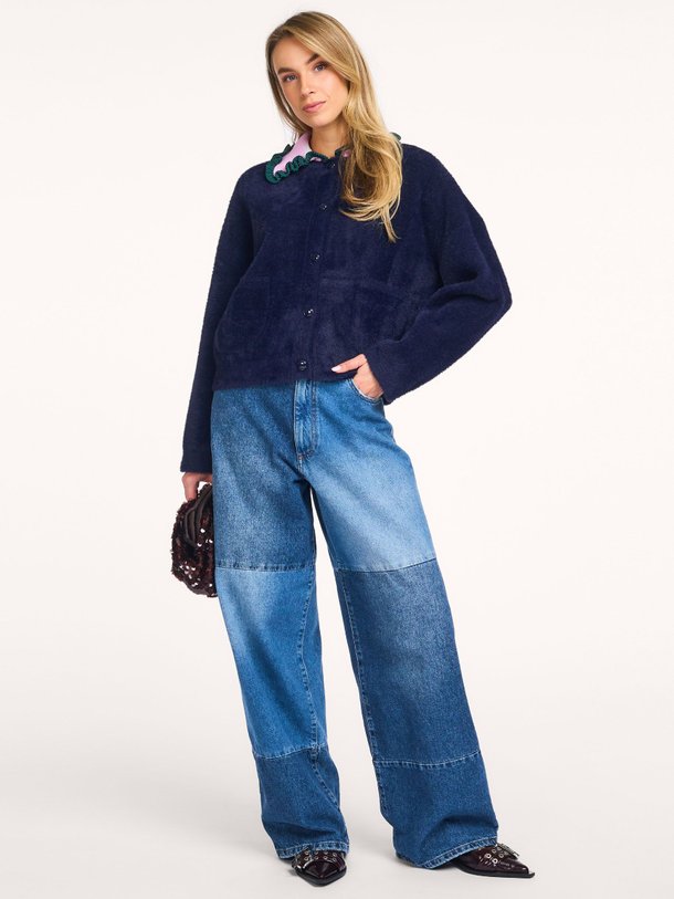 Ontdek de Jee high waist wide leg jeans van Essentiel Antwerp in de kleur Blauw bij Orangebag. Op werkdagen voor 21:45 besteld, morgen in huis.