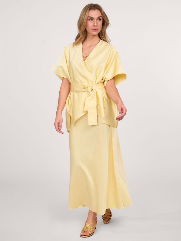 Ontdek de Scarlett viscosemix glanzende rok van Sea Me Happy in de kleur geel bij Orangebag. Op werkdagen voor 21:45 besteld, morgen in huis.