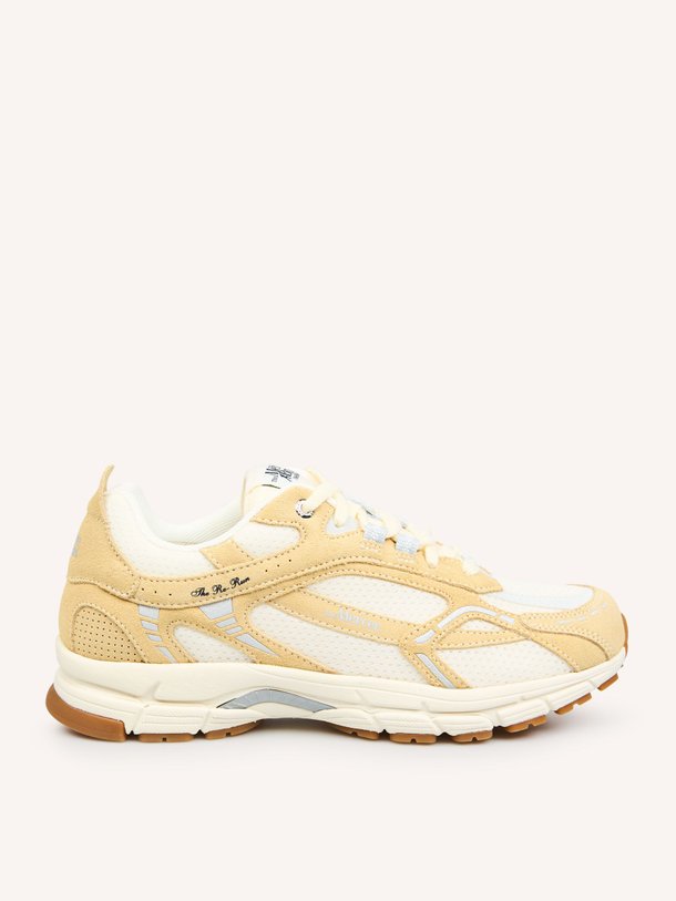 Ontdek de The Re-Run suède sneakers met mesh van Mercer Amsterdam in de kleur Geel bij Orangebag. Op werkdagen voor 21:45 besteld, morgen in huis.
