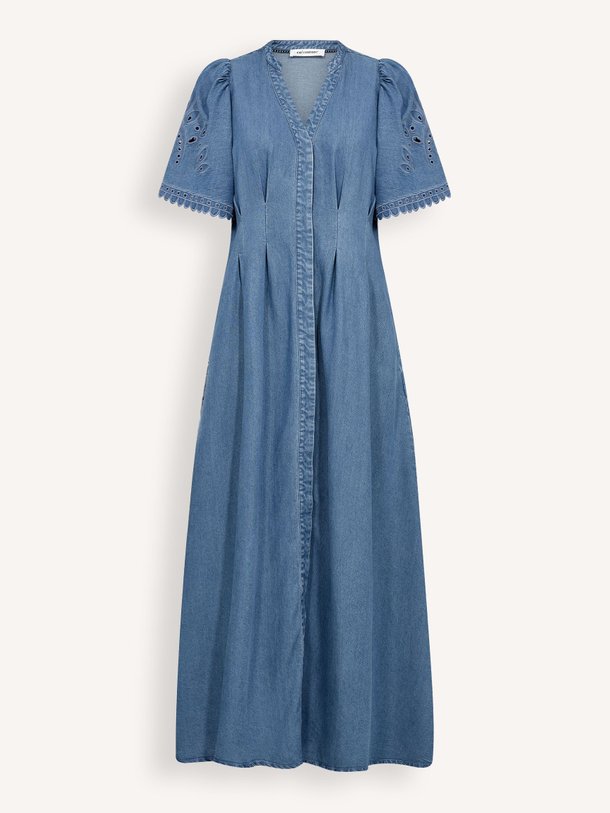 Ontdek de Tilly lyocell maxi jurk van Co'Couture in de kleur Blauw bij Orangebag. Op werkdagen voor 21:45 besteld, morgen in huis.