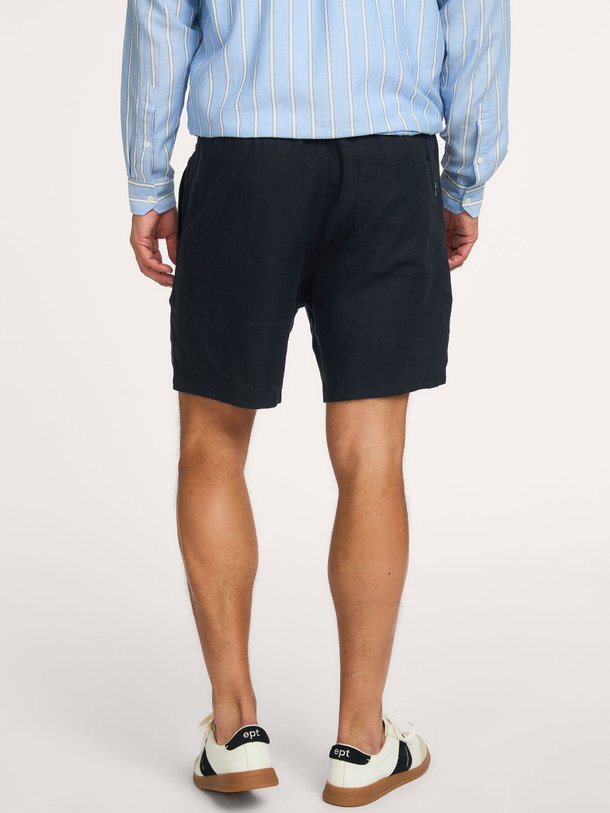 Ontdek de SAJABARI SHORTS 16064 van Samsoe Samsoe bij Orangebag. Op werkdagen voor 21:45 besteld, morgen in huis.