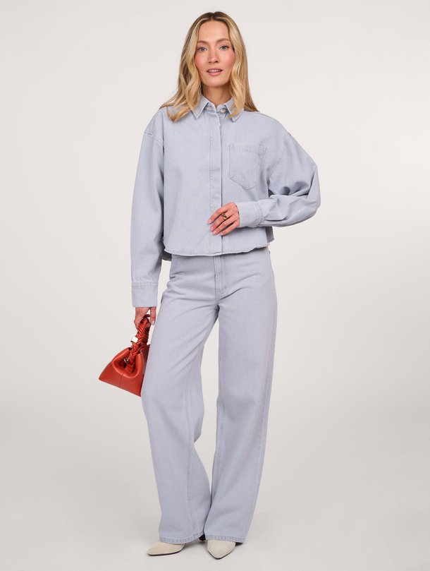 Ontdek de Denira high waist loose fit non-stretch jeans van Second Female in de kleur lichtgrijs bij Orangebag. Op werkdagen voor 21:45 besteld, morgen in huis.