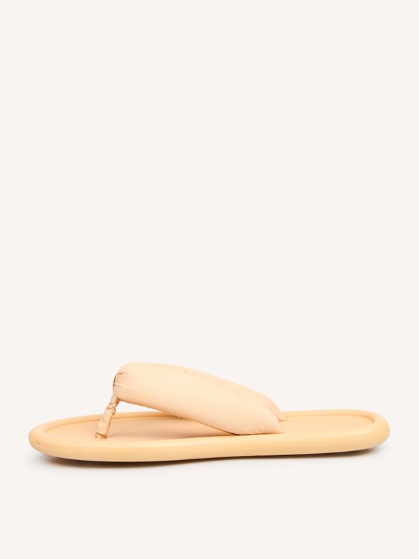 Havaianas Hav. Maxi Puffed Up Ontdek de HAV. MAXI PUFFED UP van Havaianas bij Orangebag. Op werkdagen voor 21:45 besteld, morgen in huis.
