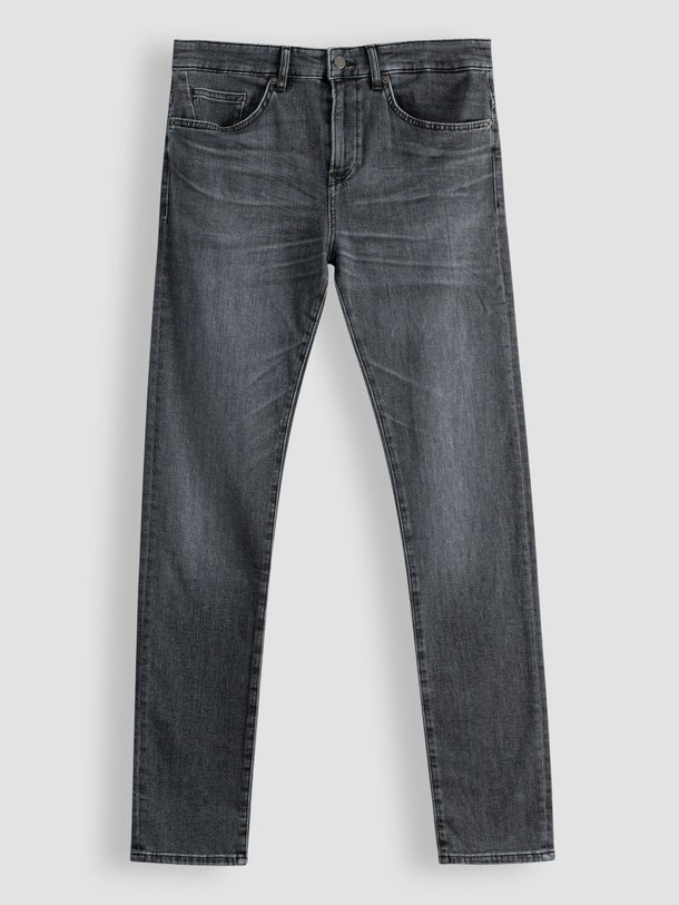 Ontdek de Delaware regulair waist slim fit jeans van Boss in de kleur donkergrijs bij Orangebag. Op werkdagen voor 21:45 besteld, morgen in huis.