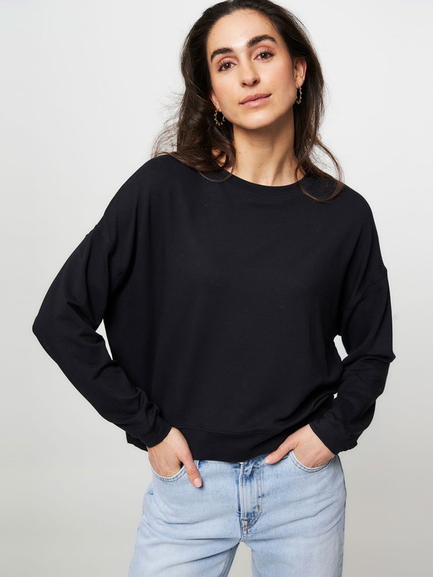 Ontdek de M003 Viscosemix longsleeve van Majestic Filatures in de kleur donkerblauw bij Orangebag. Op werkdagen voor 21:45 besteld, morgen in huis.