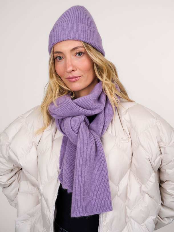 Ontdek de Wolmix sjaal van Le Bonnet in de kleur lavendel bij Orangebag. Op werkdagen voor 21:45 besteld, morgen in huis.