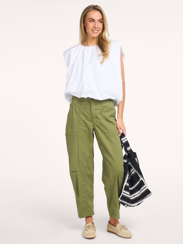 Ontdek de Giada katoenen top van Bellerose in de kleur Wit bij Orangebag. Op werkdagen voor 21:45 besteld, morgen in huis.