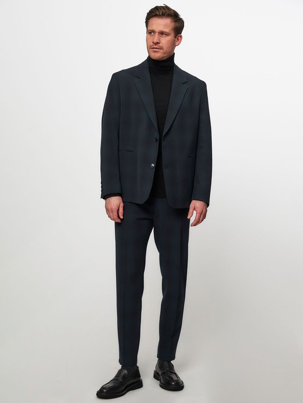 Ontdek de Ajend viscosemix broek met dessin van Drykorn in de kleur donkergroen bij Orangebag. Op werkdagen voor 21:45 besteld, morgen in huis.