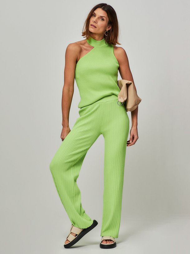 Ontdek de Badu viscosemix ribgebreide flared broek van Co'Couture in de kleur limegroen bij Orangebag. Op werkdagen voor 21:45 besteld, morgen in huis.