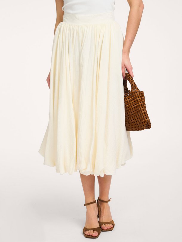 Ontdek de Aura viscosemix balloon rok van Co'Couture in de kleur Off-white bij Orangebag. Op werkdagen voor 21:45 besteld, morgen in huis.
