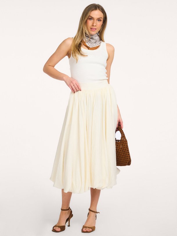Ontdek de Aura viscosemix balloon rok van Co'Couture in de kleur Off-white bij Orangebag. Op werkdagen voor 21:45 besteld, morgen in huis.