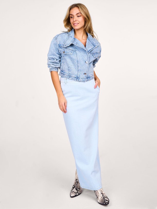 Ontdek de Emery denim maxi rok van Lois in de kleur lichtblauw bij Orangebag. Op werkdagen voor 21:45 besteld, morgen in huis.