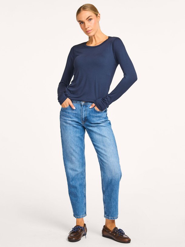 Ontdek de The mommy high waist straight fit stretch jeans van My Essential Wardrobe in de kleur blauw bij Orangebag. Op werkdagen voor 21:45 besteld, morgen in huis.