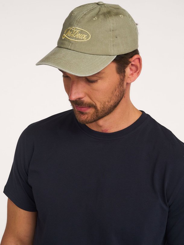 Ontdek de Organic cotton logo pet van Les Deux bij Orangebag. Op werkdagen voor 21:45 besteld, morgen in huis.