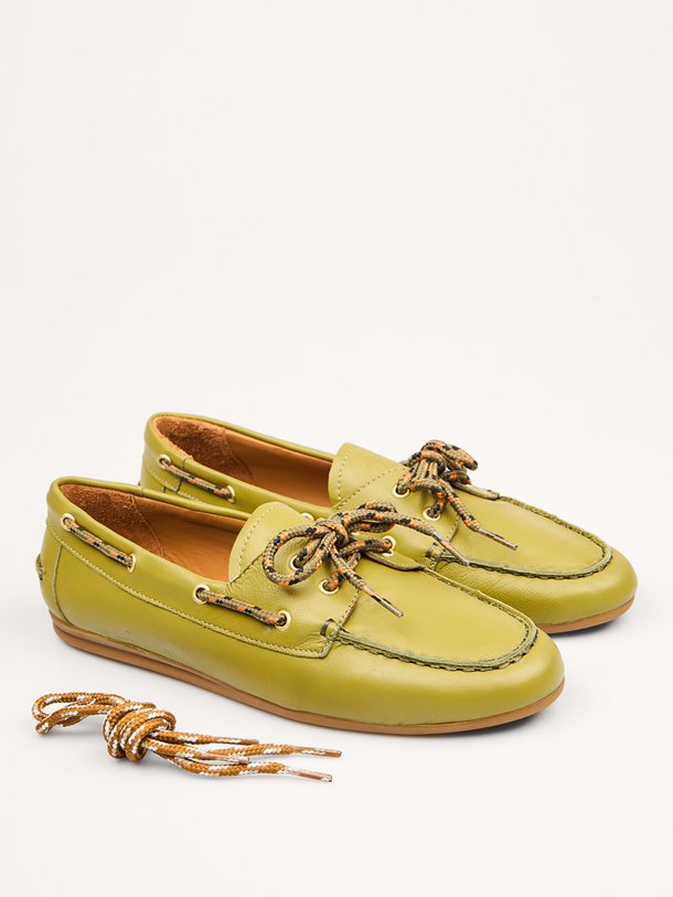 Ontdek de Kimana lederen loafers van Toral in de kleur Olijfgroen bij Orangebag. Op werkdagen voor 21:45 besteld, morgen in huis.