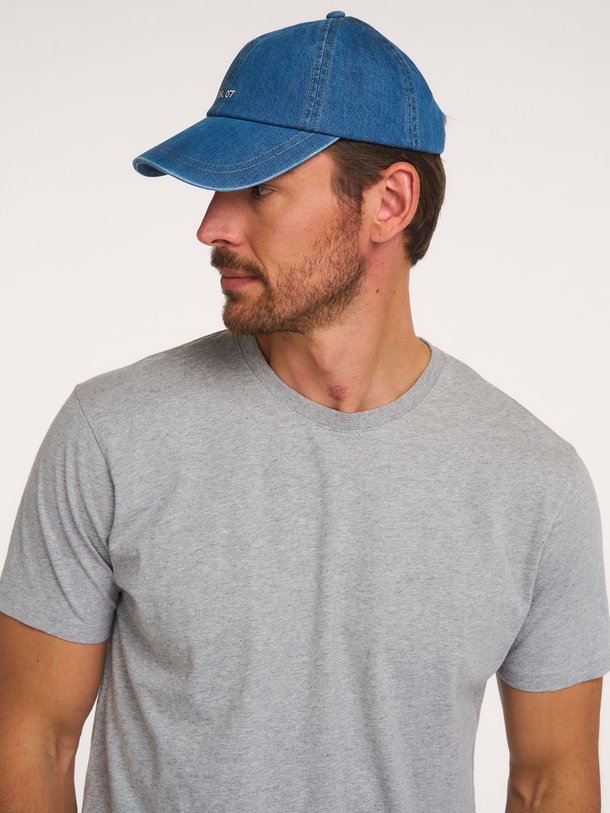 Ontdek de Denim pet van NN.07 in de kleur Blauw bij Orangebag. Op werkdagen voor 21:45 besteld, morgen in huis.