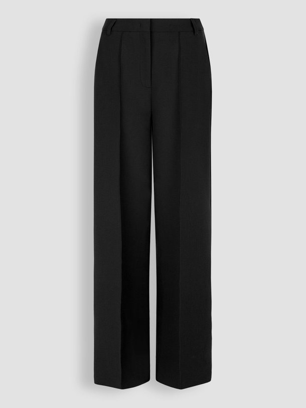 Ontdek de Neva viscosemix pantalon van Dante 6 in de kleur zwart bij Orangebag. Op werkdagen voor 21:45 besteld, morgen in huis.